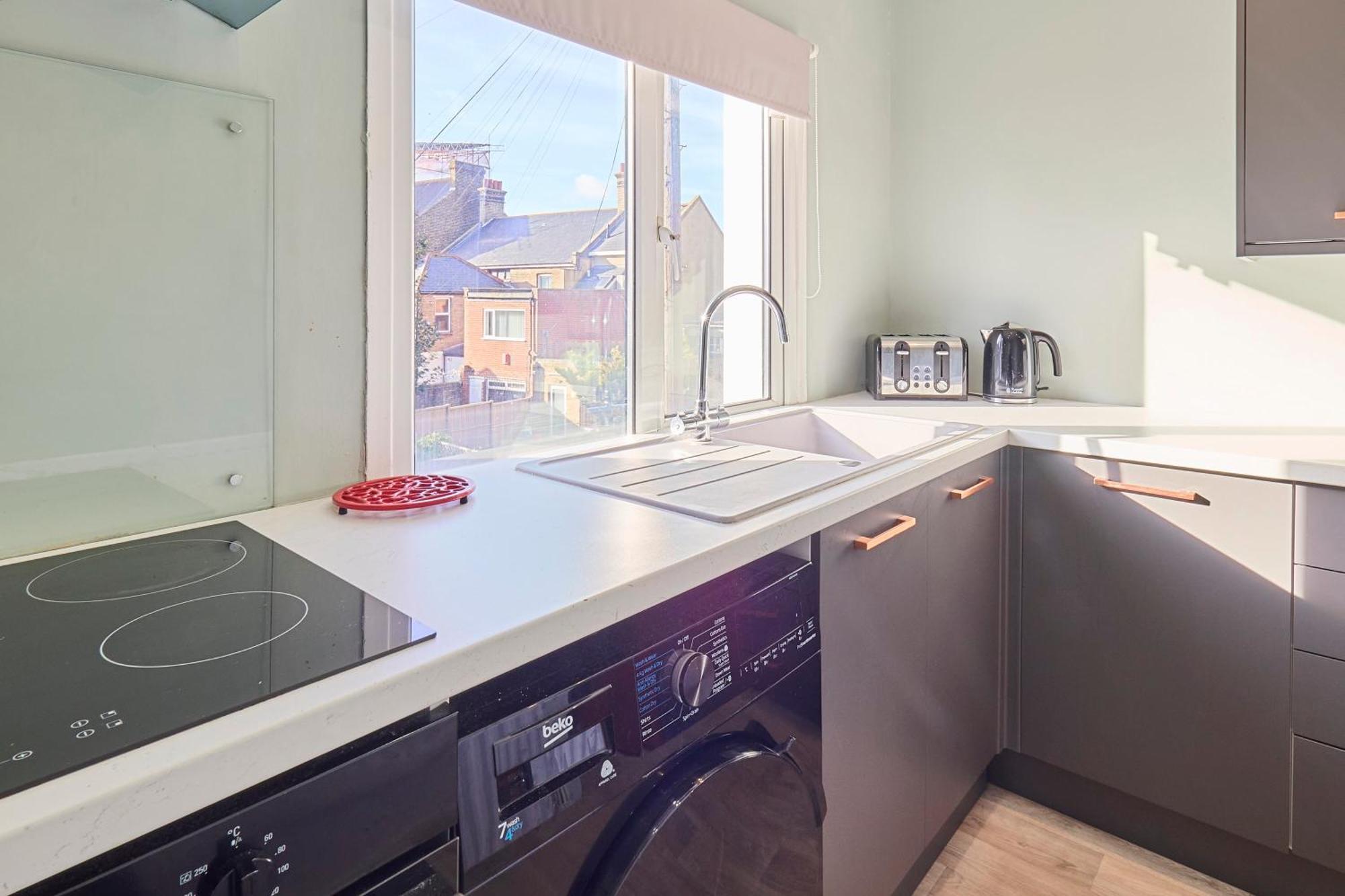 Apartment Host & - Westbrook Road Margate